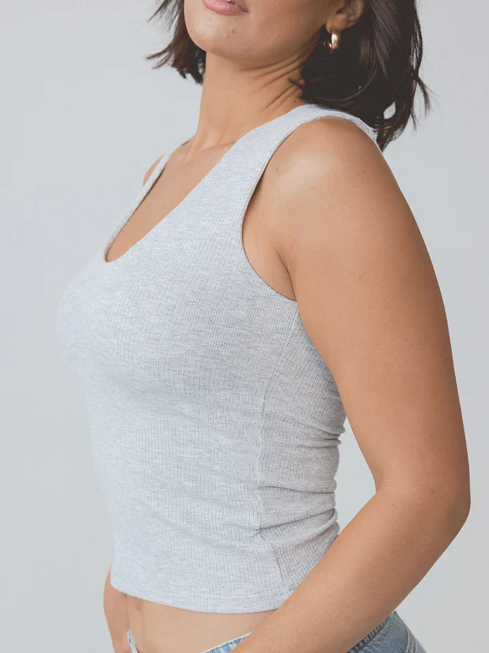 Klassy Ribbed Scoop Tank Brami
