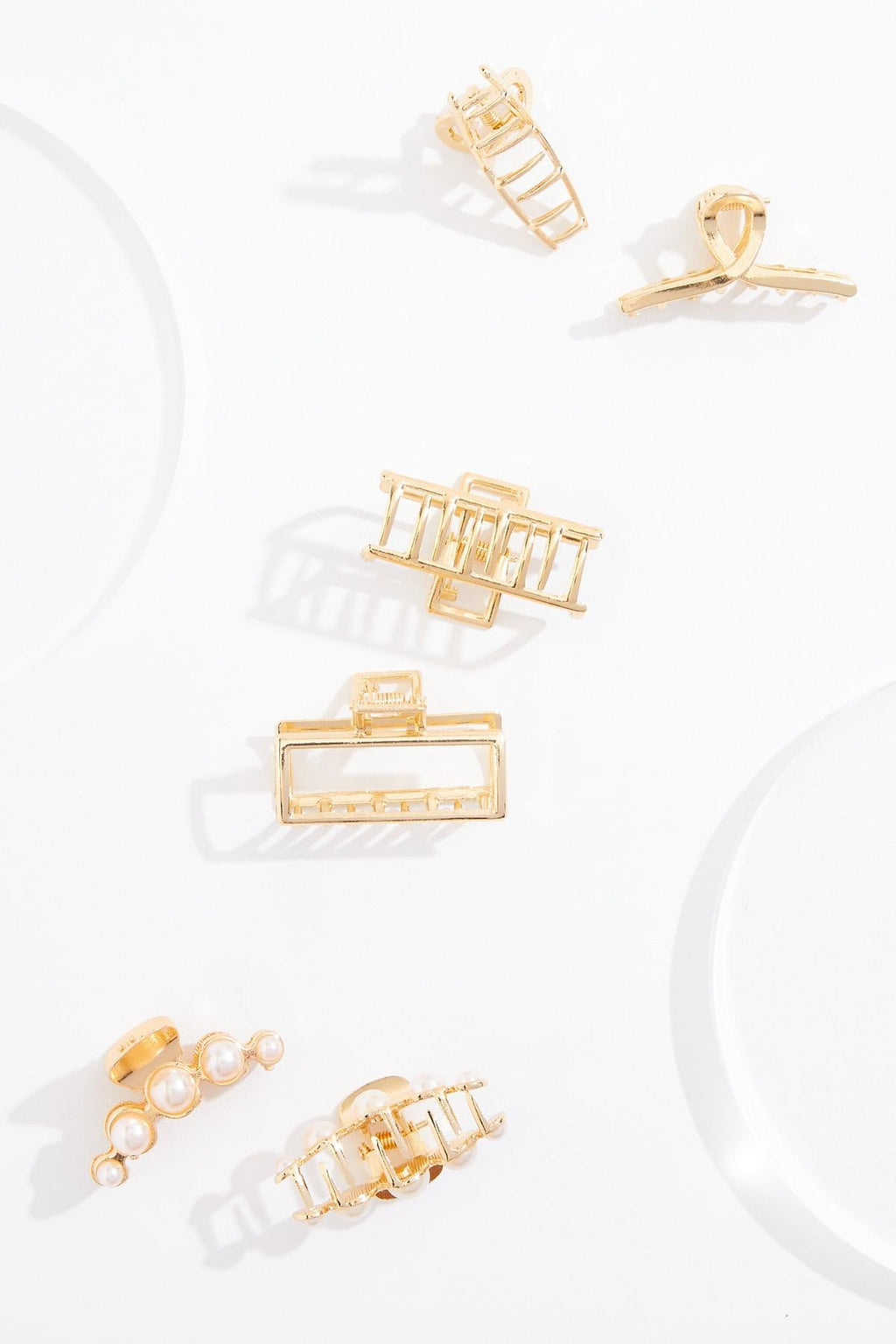 Cato Fashions Small Gold Pearl Metal Claw Clip Set