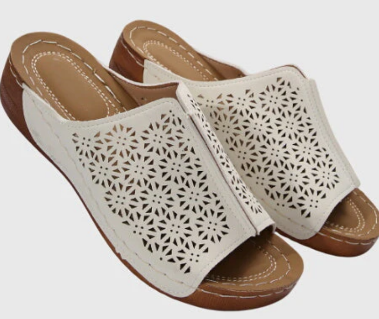 Nabalu Solvéra |Women's Perforated Orthopedic Slides