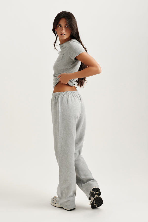 Set Active staple straight leg sweatpants