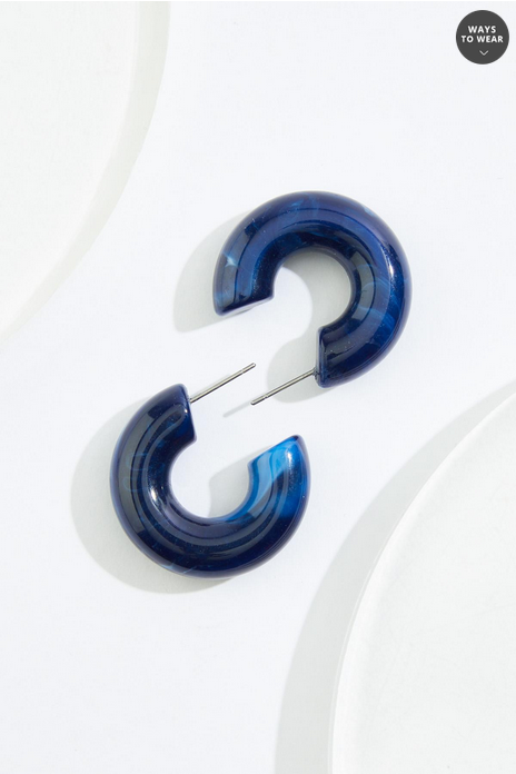 Cato Fashions Everyday Color Lucite Swirl Hoop Earrings