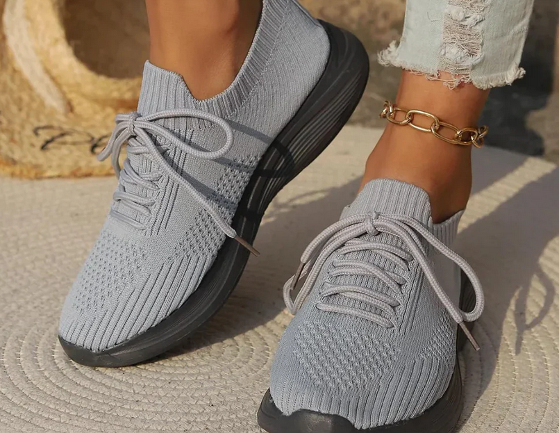 Nabalu Women’s Orthopedic Sneakers with Lace-Up Design