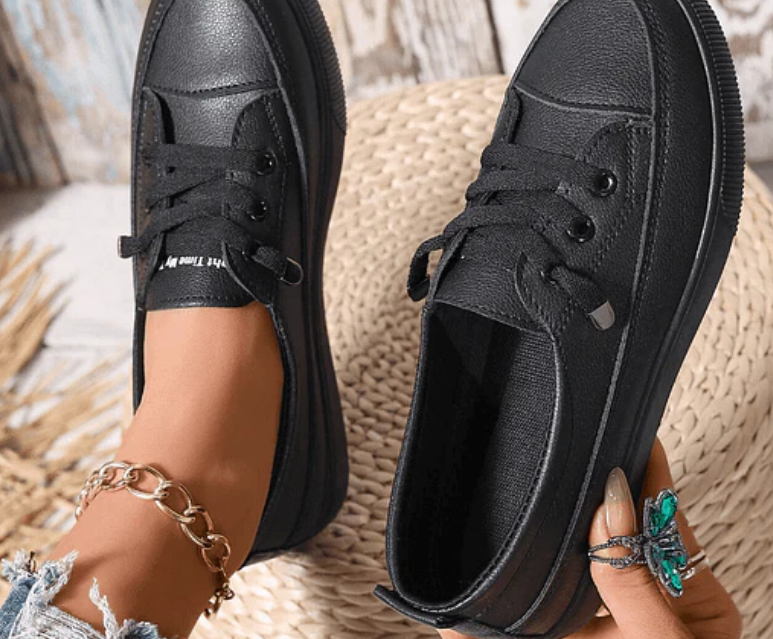 Nabalu Women’s Orthopedic Lace-Up Low Top Sneakers