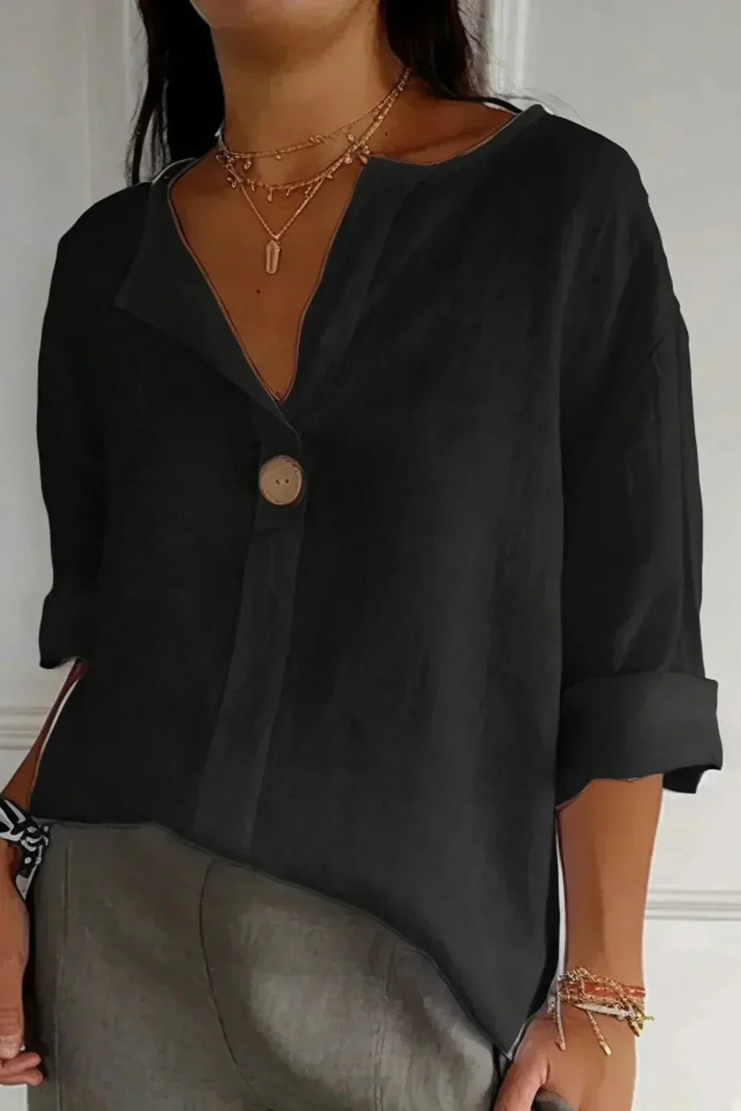 Nabalu Norevya | Women’s Relaxed Button-Front V-Neck Blouse