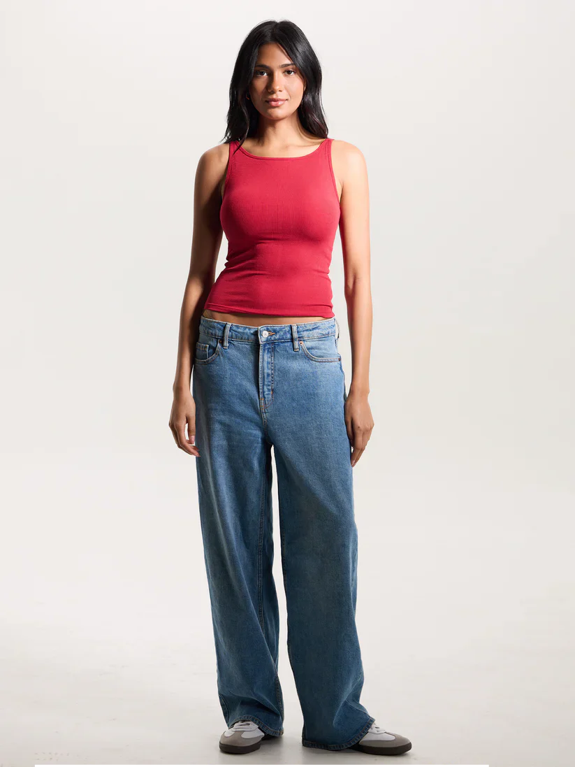 Klassy Ribbed Dainty Boat Neck Brami 1
