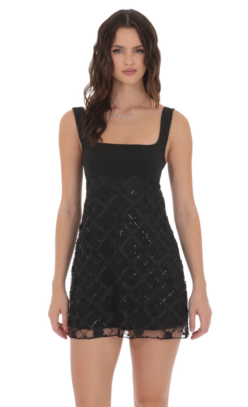 Lucy In The Sky Novelty Lace Shift Dress in Black