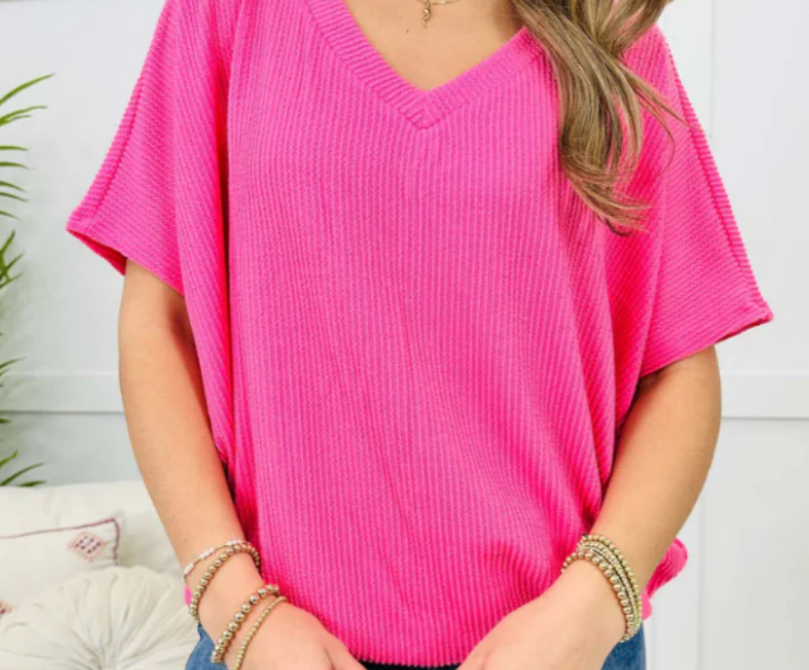 Nabalu Serilda | Women’s Textured V-Neck Short Sleeve Knit Top