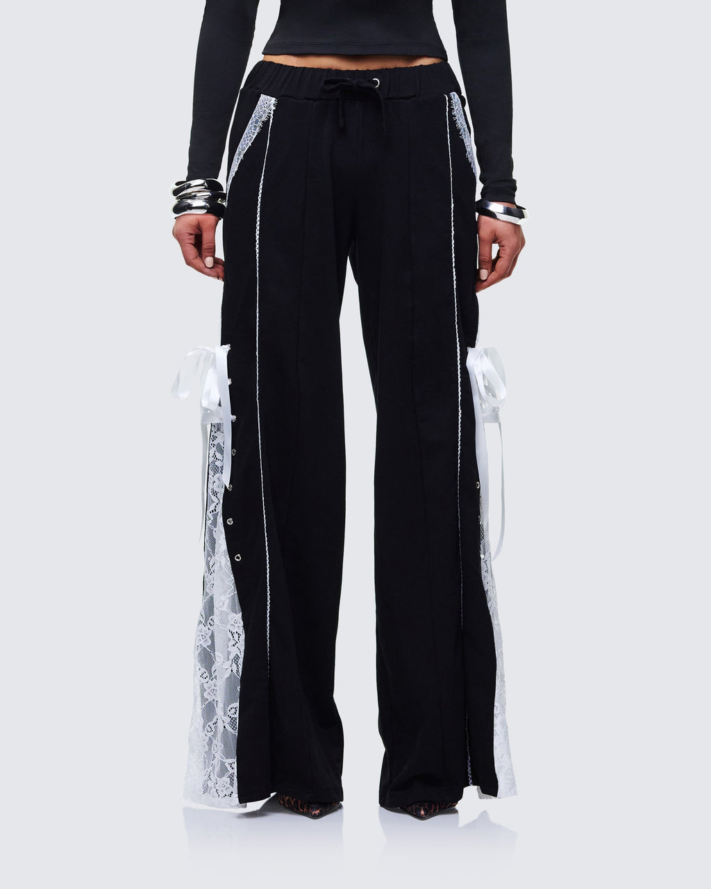 Finesse Corbyn Black Lace Window Sweatpants