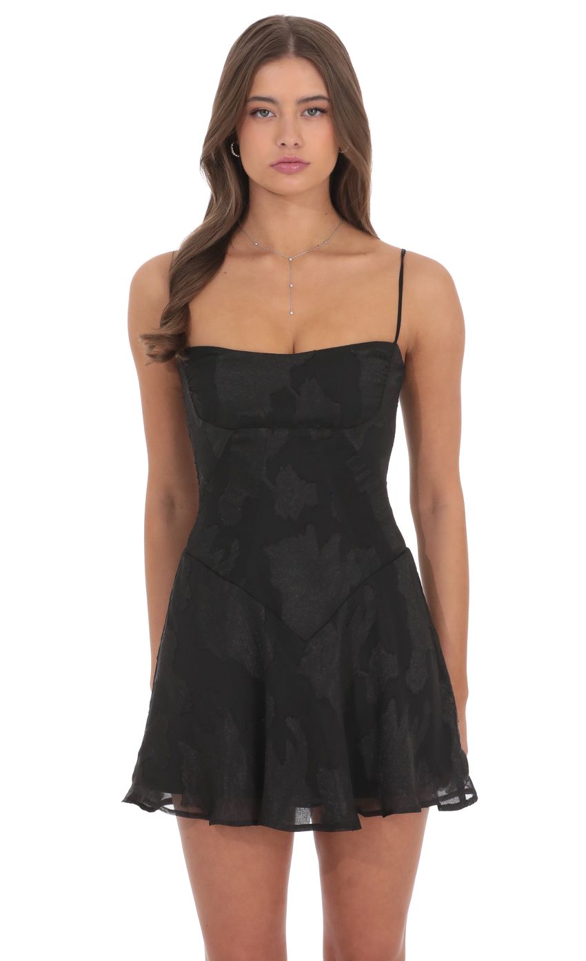 Lucy In The Sky Textured Pattern A-line Dress in Black