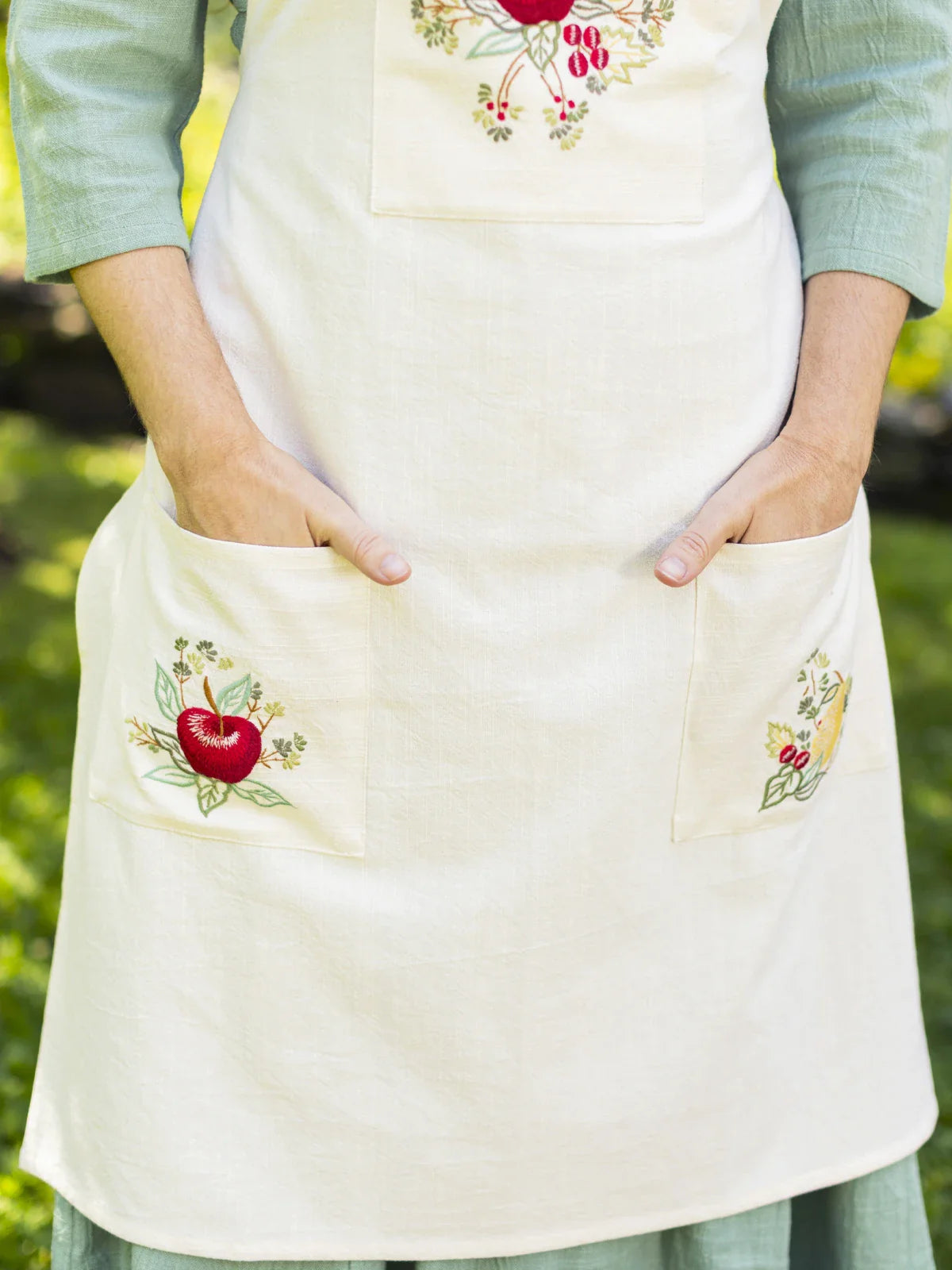 April Cornell Delicious Embroidered Apron - Ecru