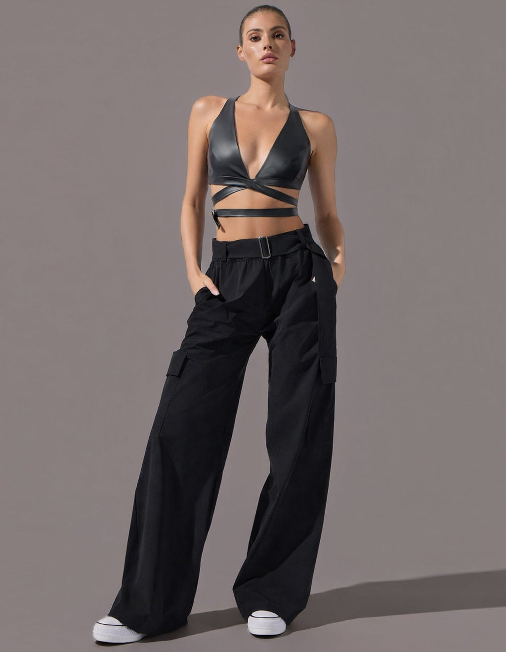 Heroine Sport Wrap Leather Bra [BLACK]