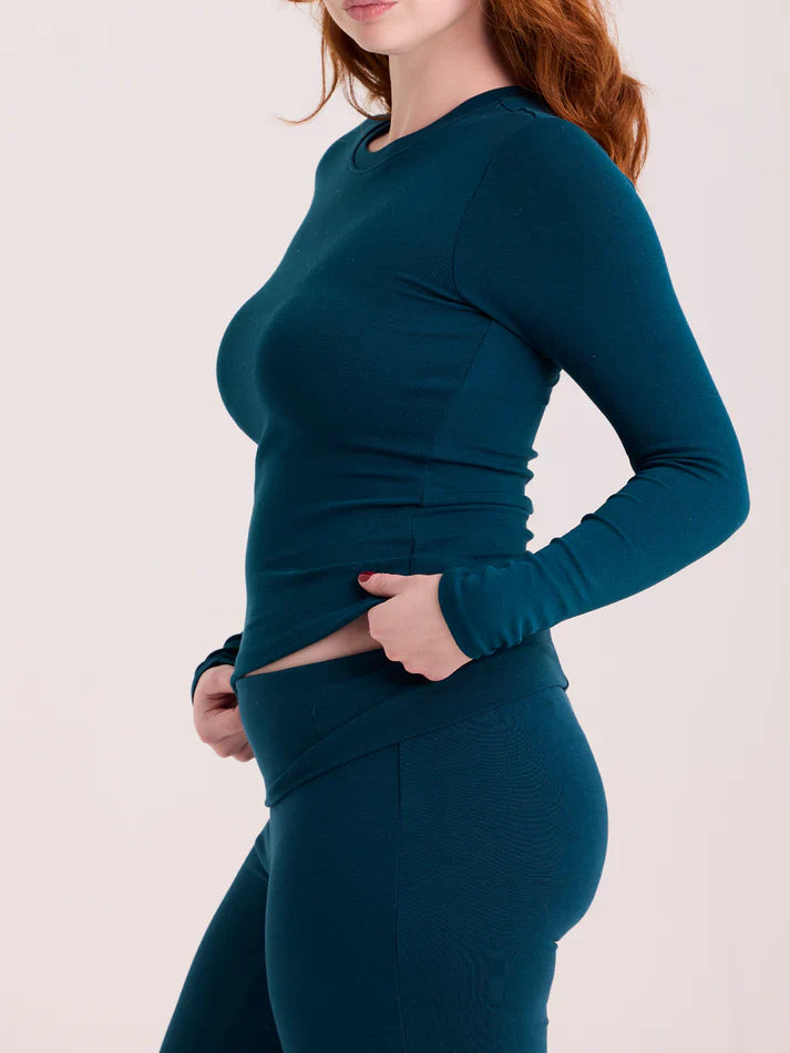 Klassy Crew Neck Braless Long Sleeve 1