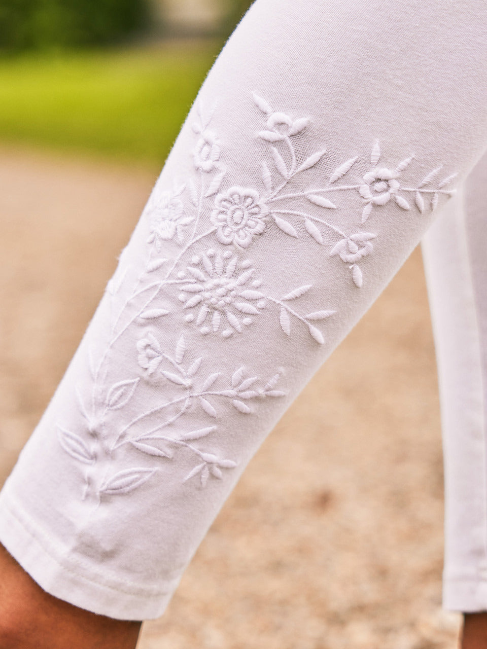 April Cornell Tapestry Legging - White