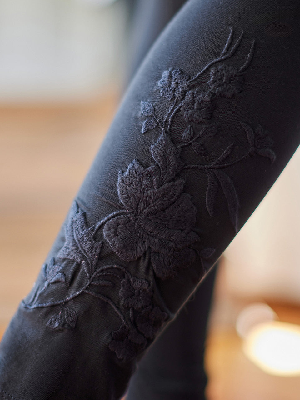 April Cornell Tapestry Contemporary Legging - Black with Black