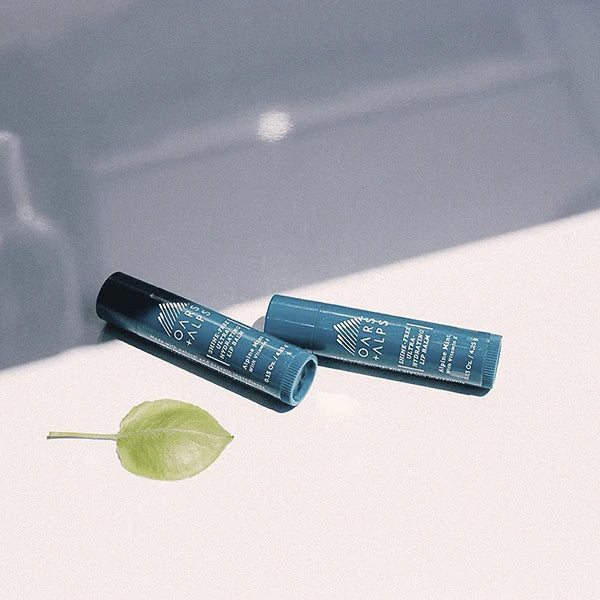 Oars + Alps Shine-Free Lip Balm Kit
