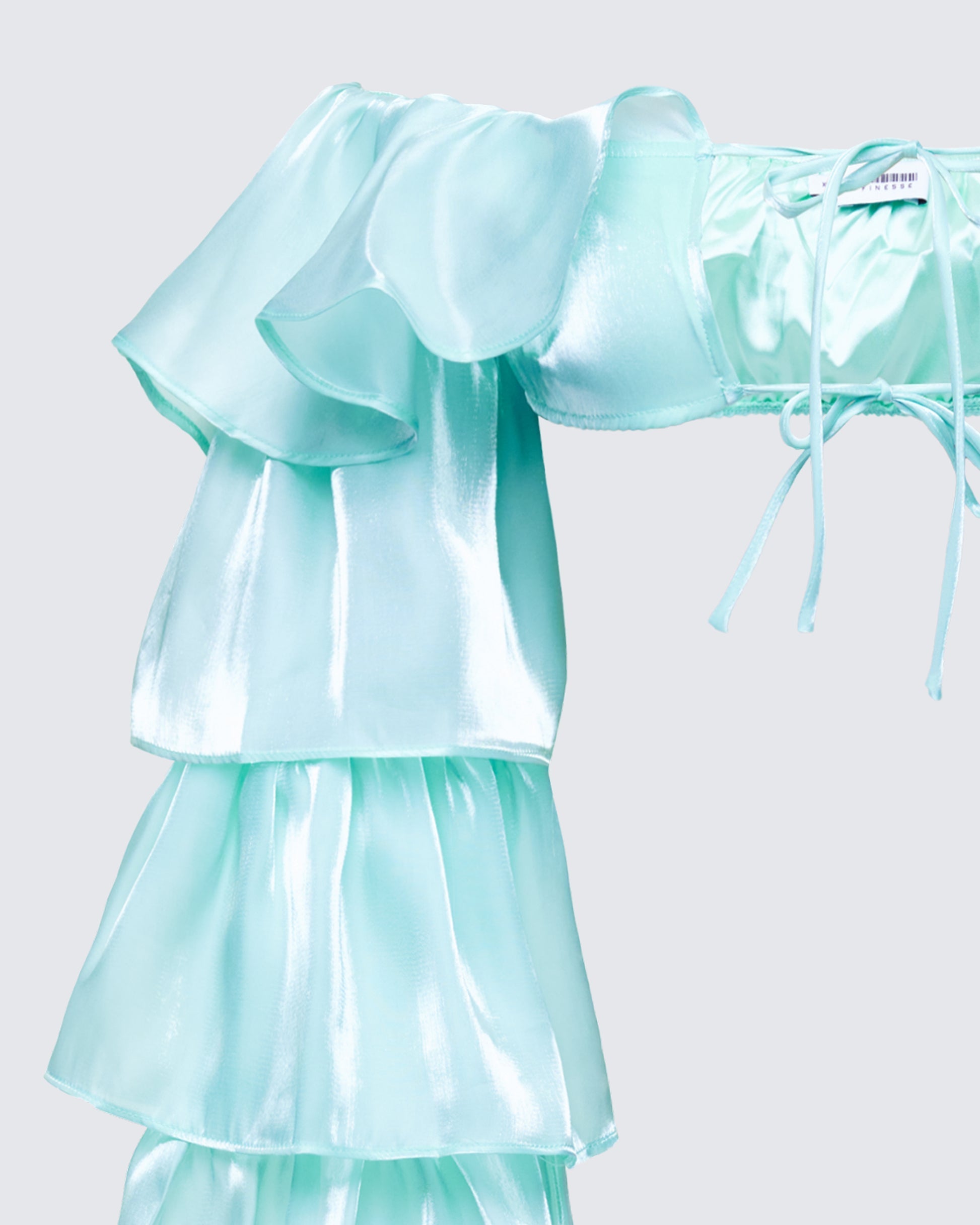 Finesse Skipper Ruffle Sleeve Crop Top