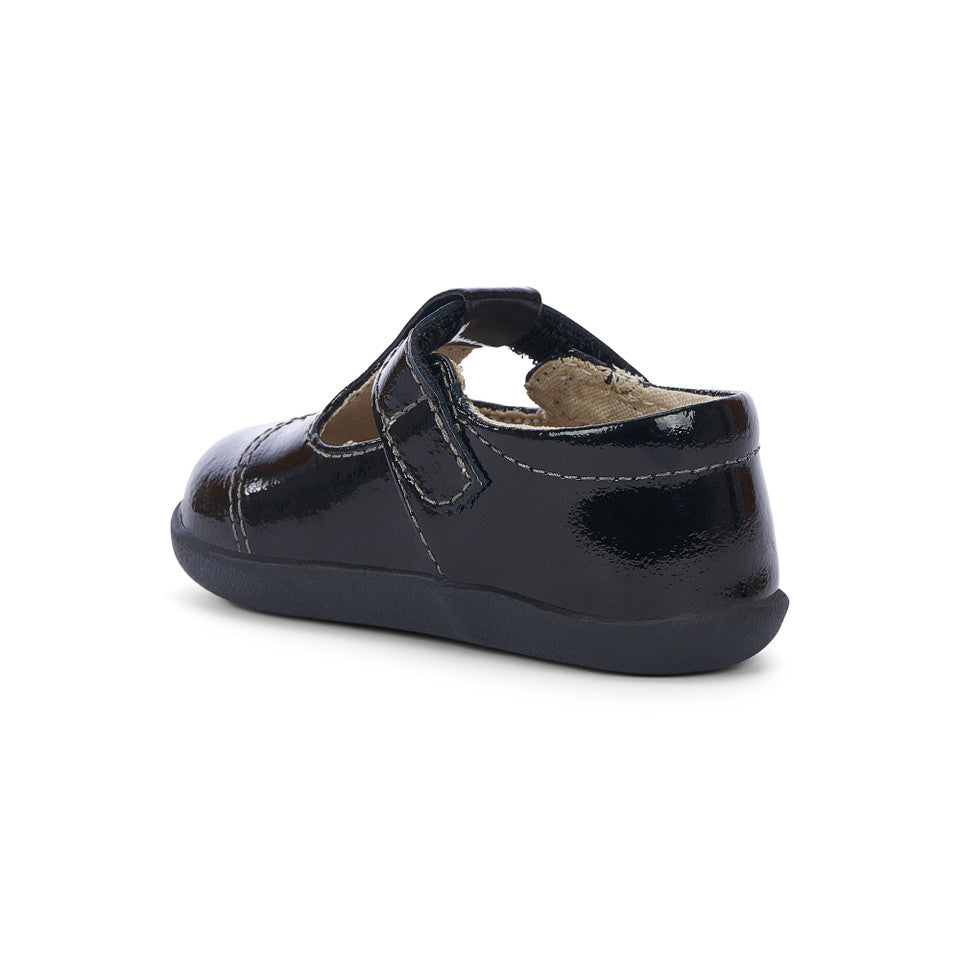 See Kai Run girls Bianca Mini (First Walker) Black Patent