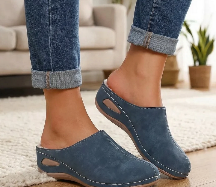 Nabalu Mirevona | Women’s slides with Side Cut-Outs