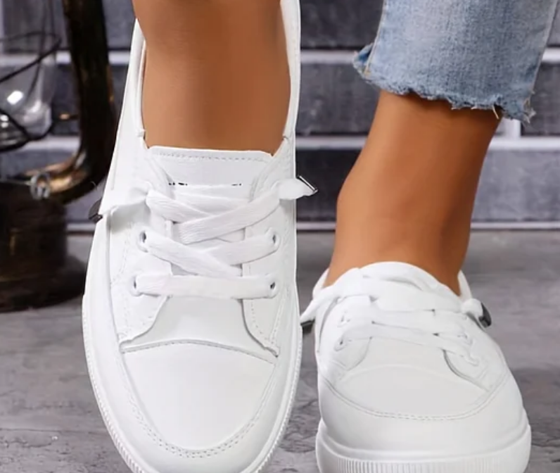 Nabalu Women’s Orthopedic Lace-Up Low Top Sneakers