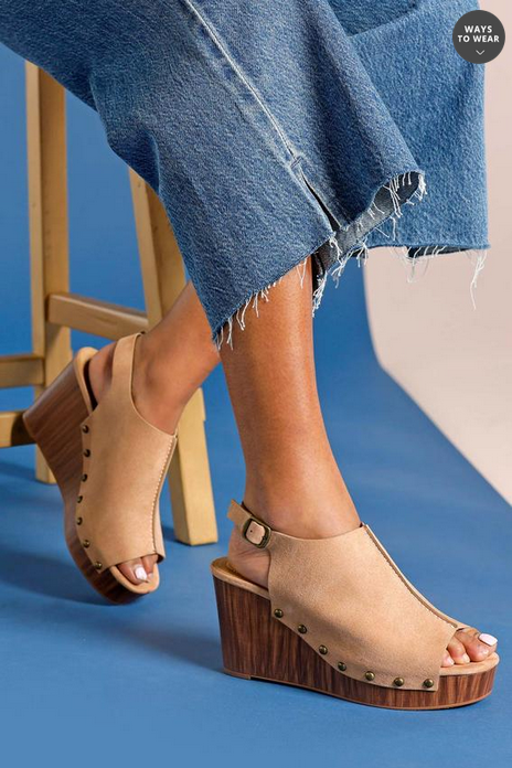Cato Fashions Stud Trim Wedge Sandal