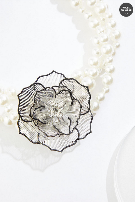 Cato Fashions Floral Cut Out Pendant Layered Pearl Necklace