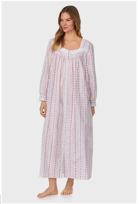 Lanz of Salzburg Women's Rosey Tyrolean Cotton Lawn Ballet Button Front Robe