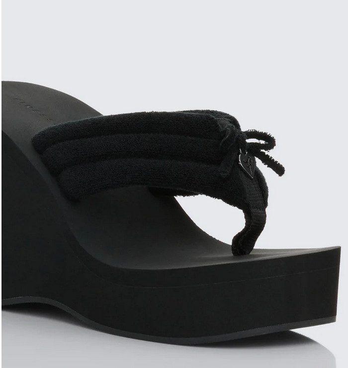 Finesse Deema Superstacked Wedge Flip Flop