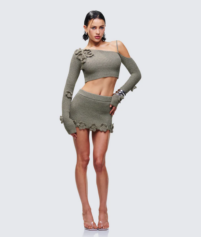 Finesse Jordan Green Knit Flower Hem Mini Skirt