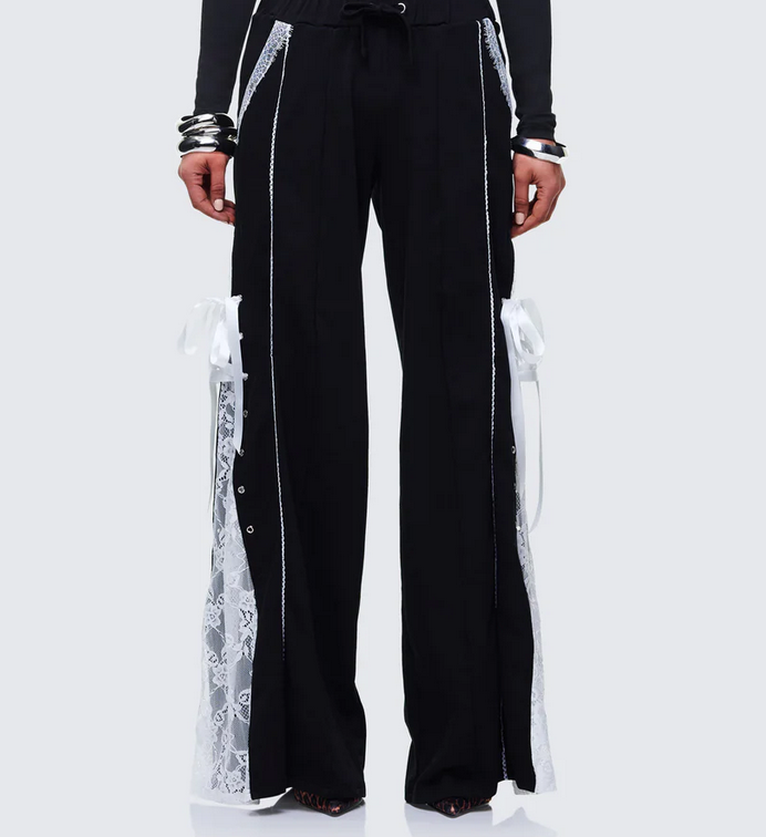 Finesse Corbyn Black Lace Window Sweatpants