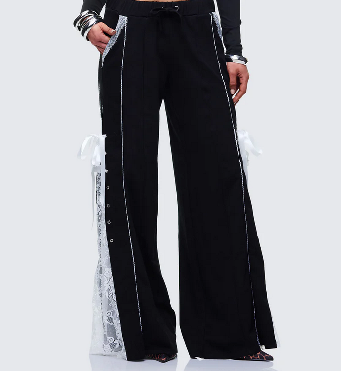 Finesse Corbyn Black Lace Window Sweatpants