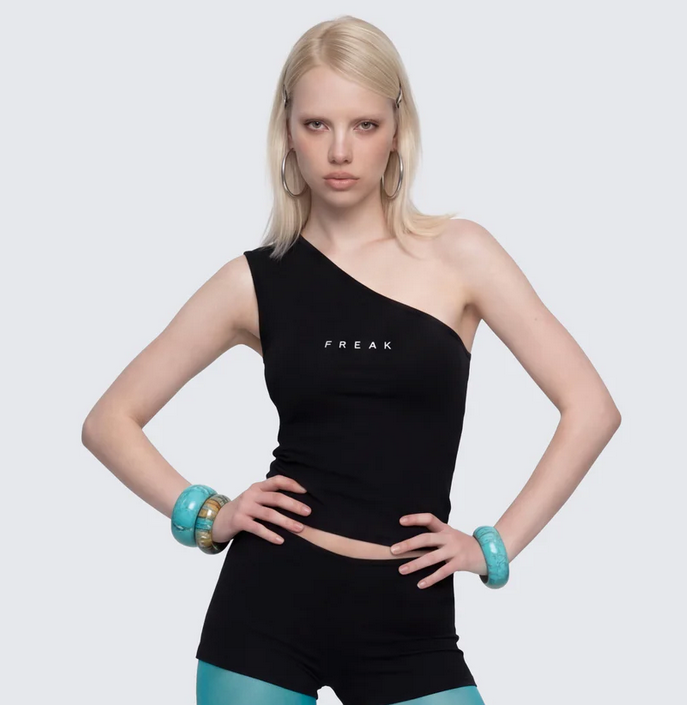 Finesse Mei Black One Shoulder Graphic Top