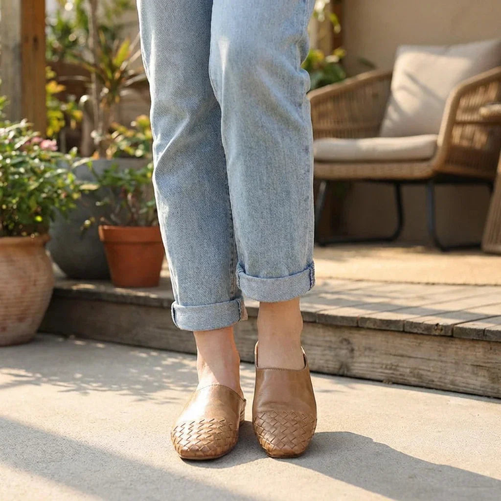Nabalu Velmirae | Women’s Woven Orthopedic Slip-On Slides