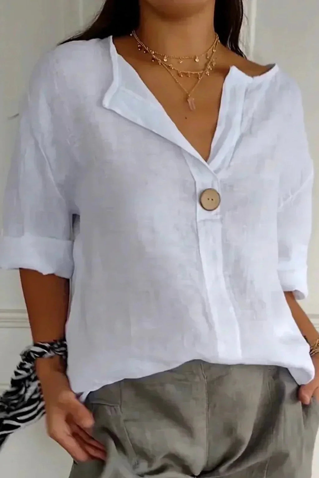 Nabalu Norevya | Women’s Relaxed Button-Front V-Neck Blouse