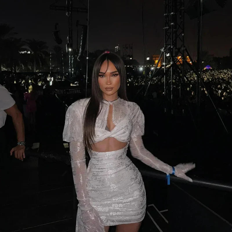 Mermaid Way I Am A Poisonous Draped White Mini Dress with Gloves