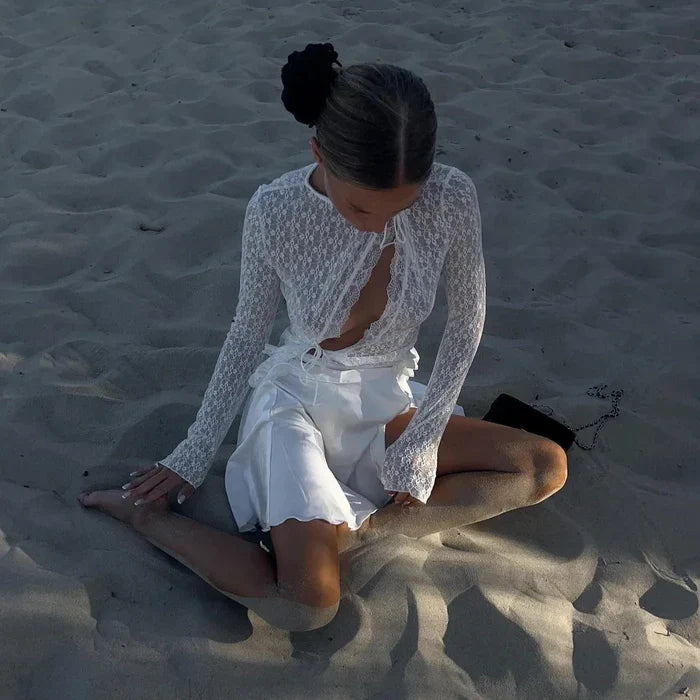 *Sonnet Floral Lace Trim Top